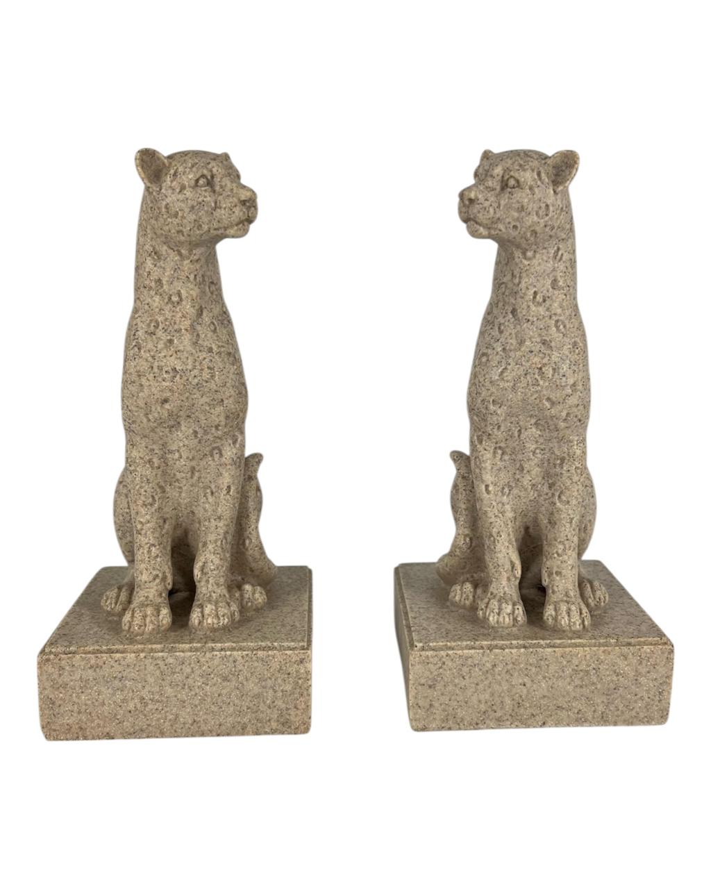 Aparador de Livros Leopardo