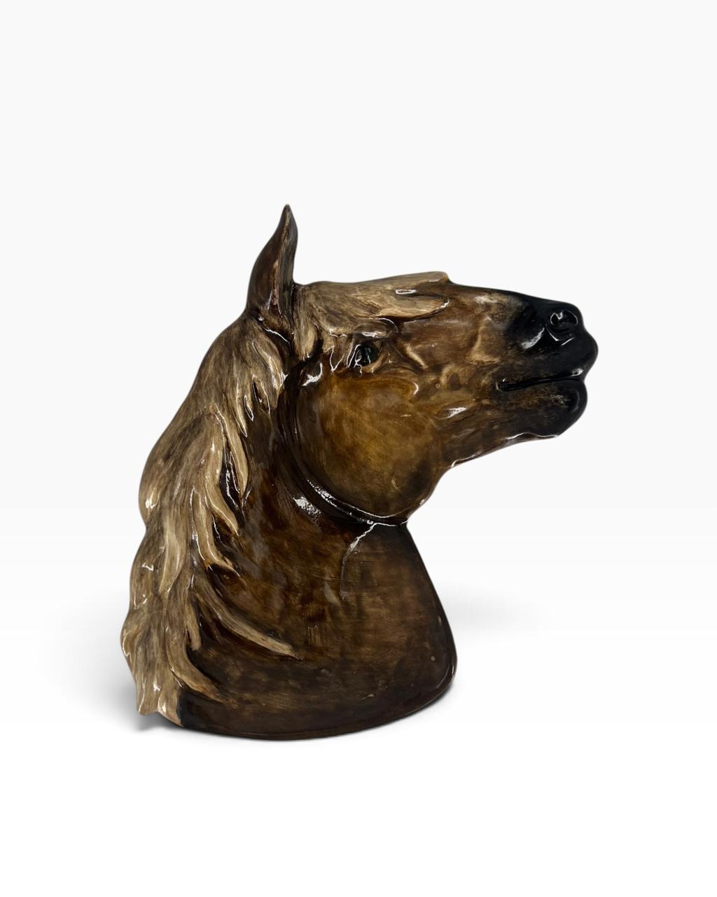 Petisqueira Cavalo Marrom