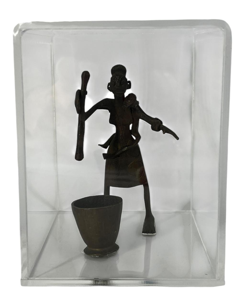 Escultura Africana em Metal