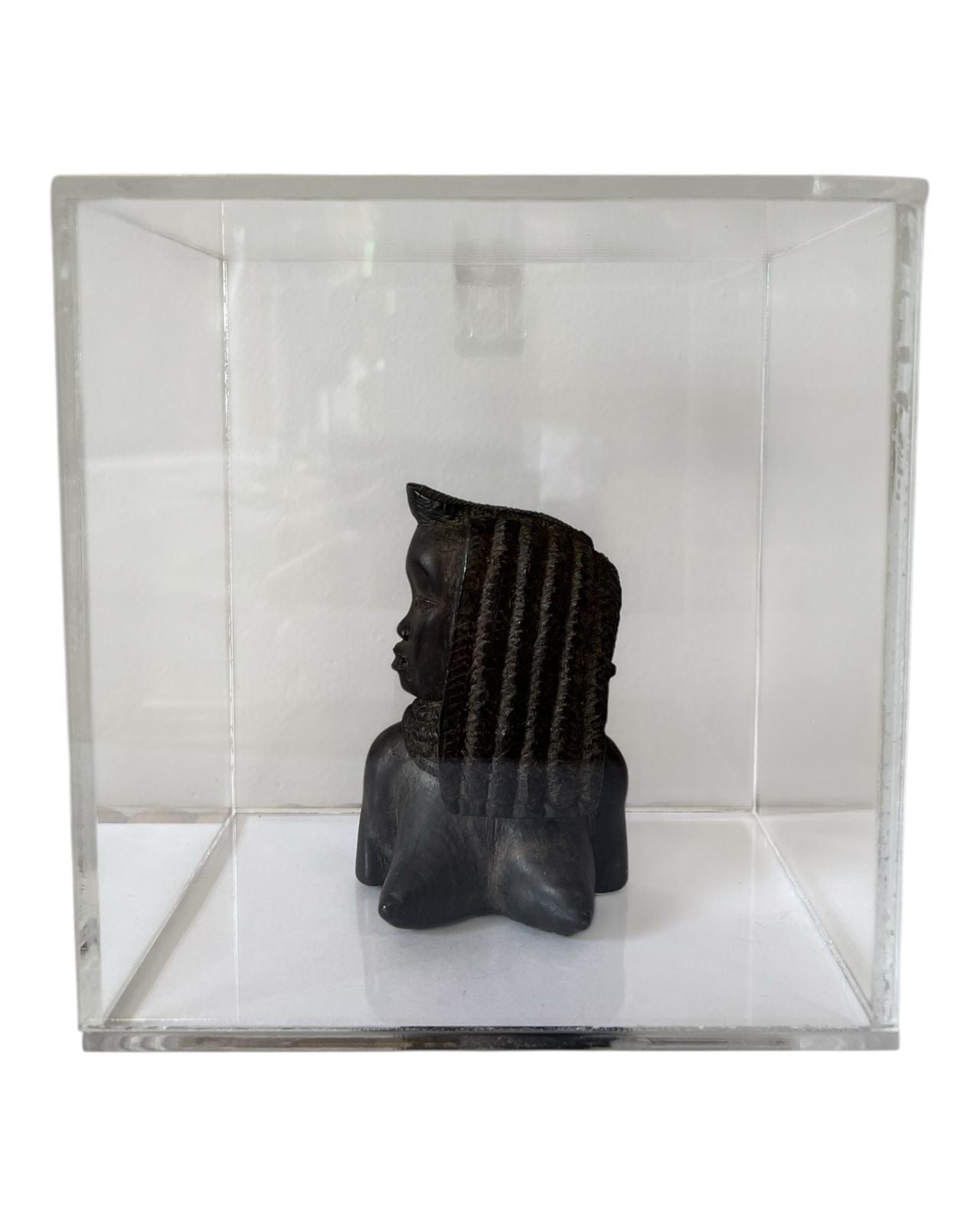 Figura Africana Dreadlock Em Caixa De Acrílico