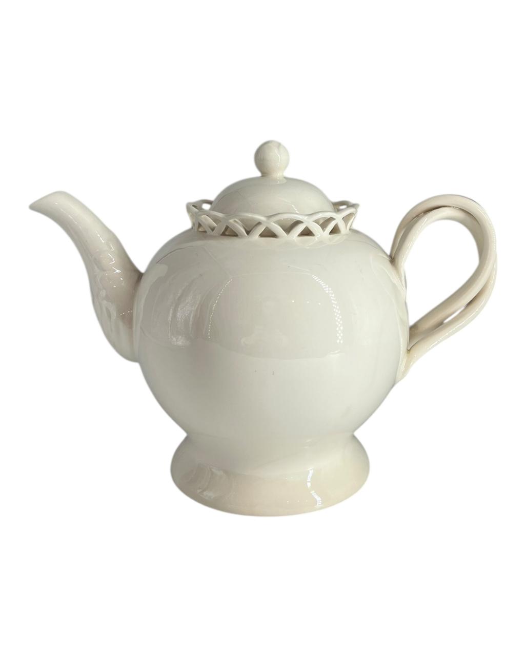 Bule Leaf Royal Creamware