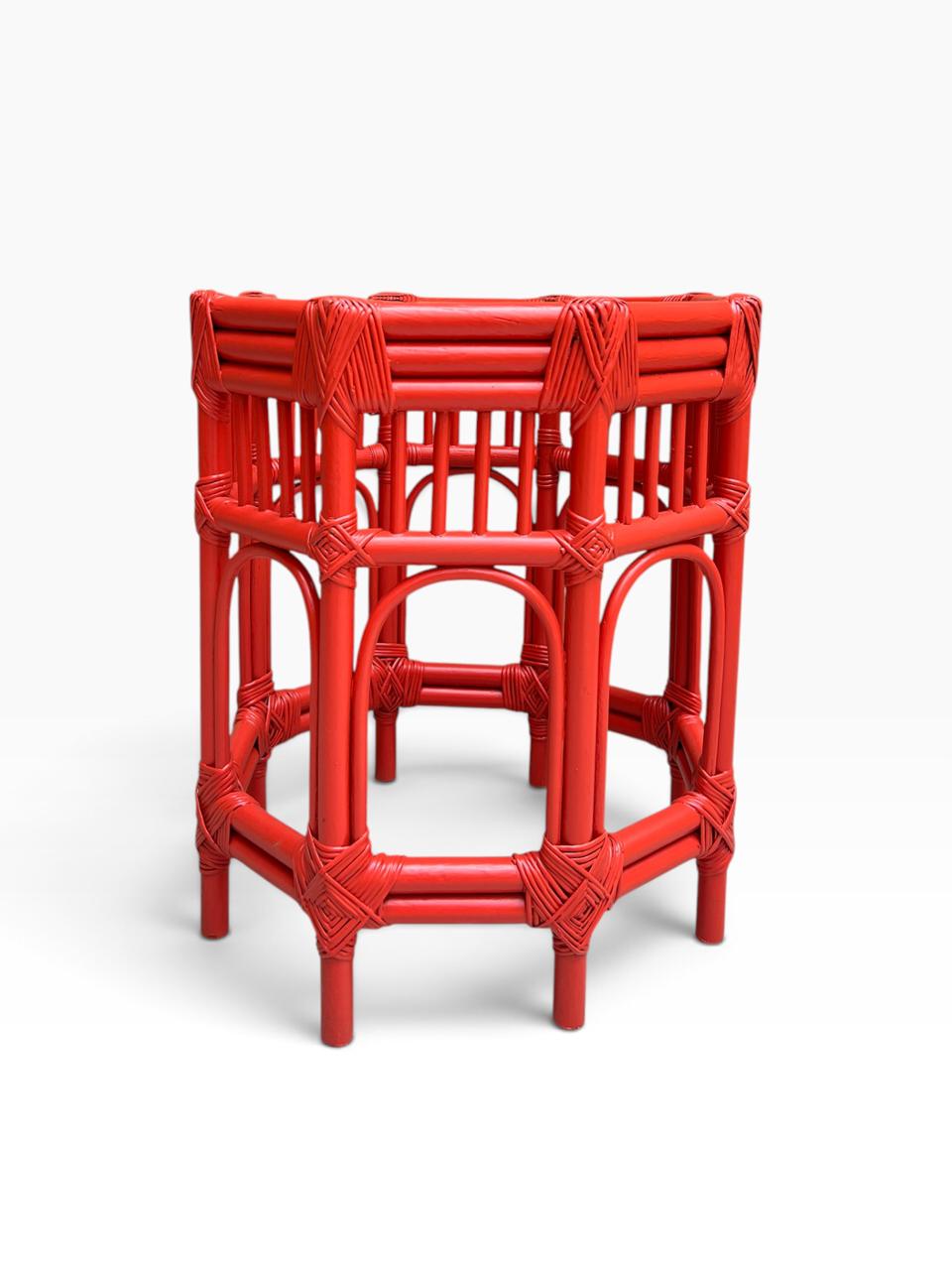 Mesa lateral Milano Vermelha