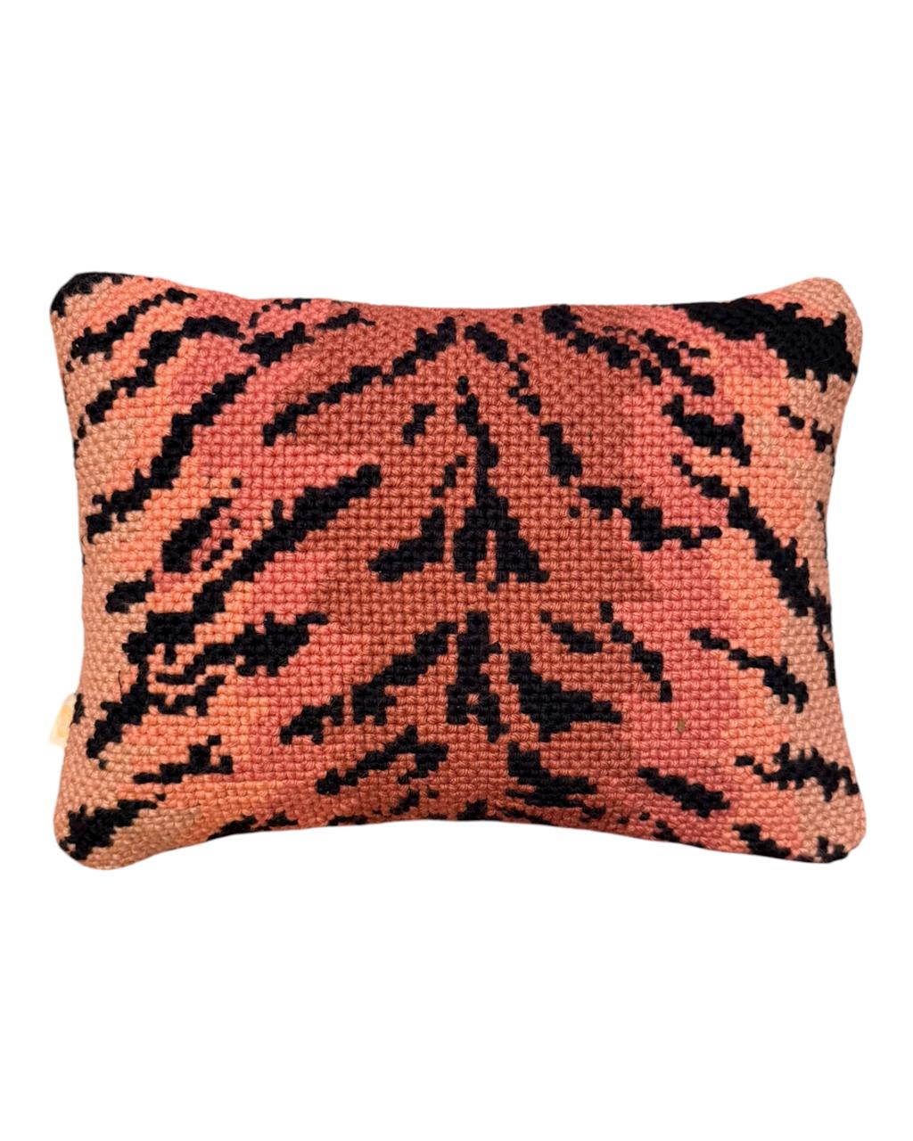 Almofada Tigre Rosa 50x30