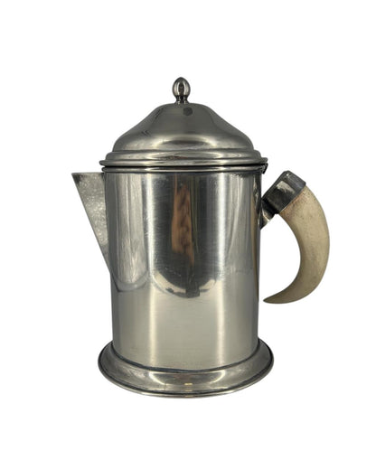 Jarra com Tampa e Alça em Dente