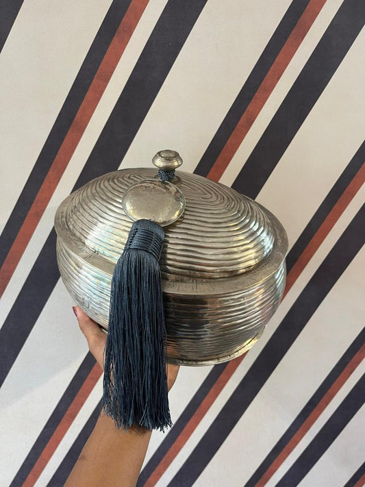 Caixa em Alpaca Oval Tassel Azul