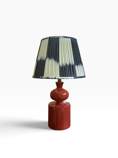 Cúpula Ikat Square Plissado Preto 32x23x22