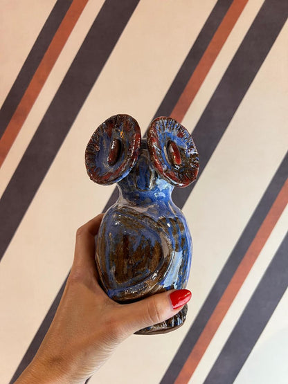 Coruja em Cerâmica Artesanal P