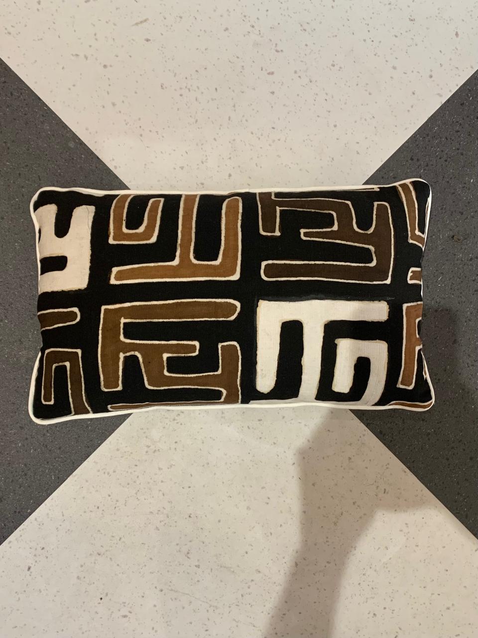 Almofada Ndomo Kuba Style Baguete 50x30