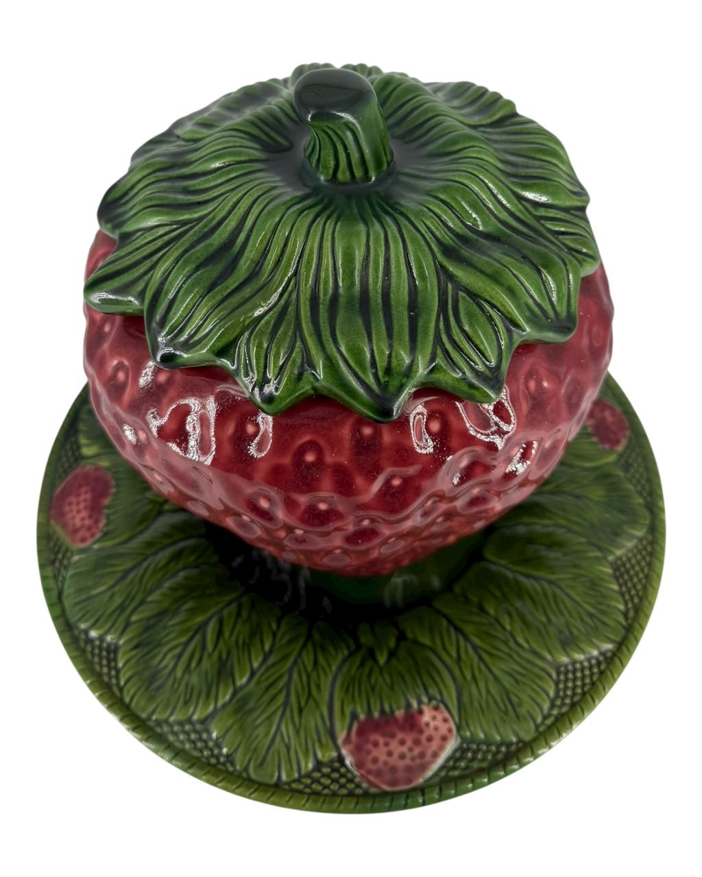 Sopeira Morango com Prato