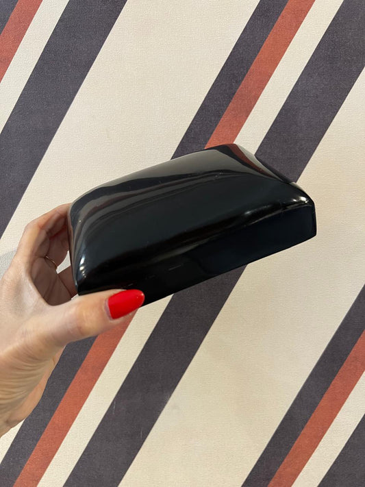 Caixa em Chifre Escura