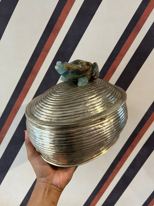 Caixa em Alpaca Oval P Sapo Onix Azul