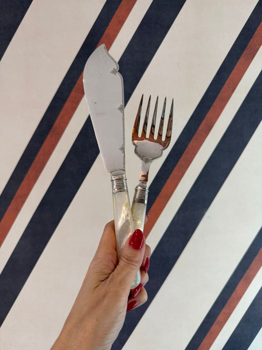 Faqueiro de Prata Inglesa c/ 14 peças