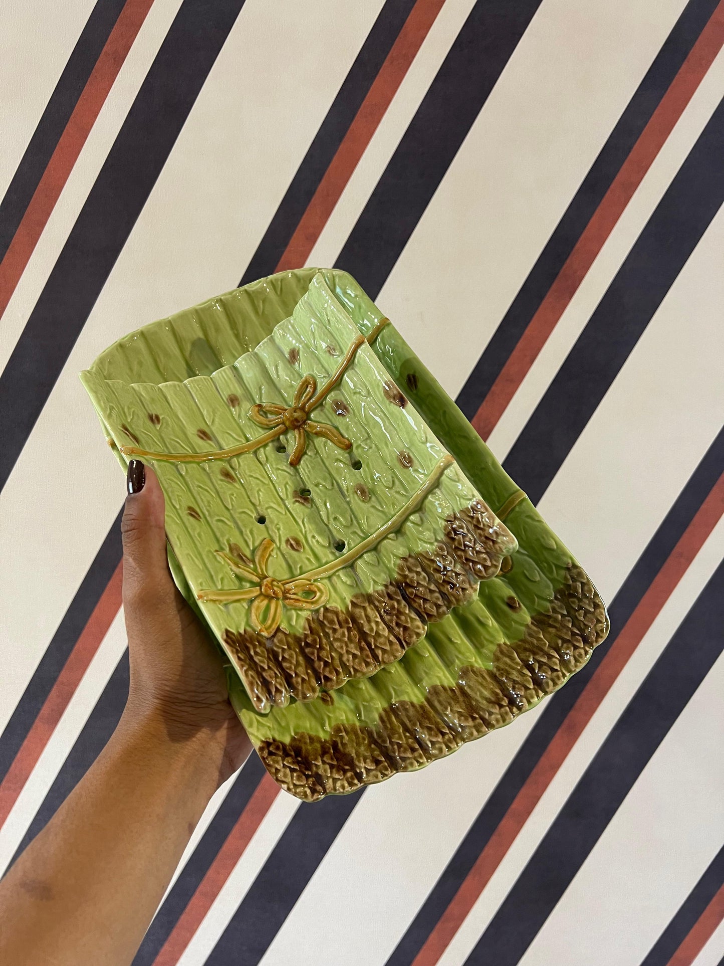 Travessa Aspargos com Pé e Prato