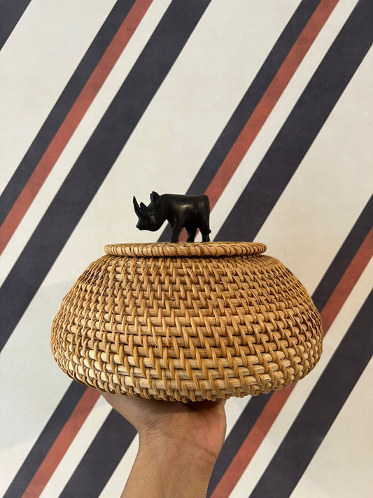 Cesto em Fibra c/ Rinoceronte Ébano