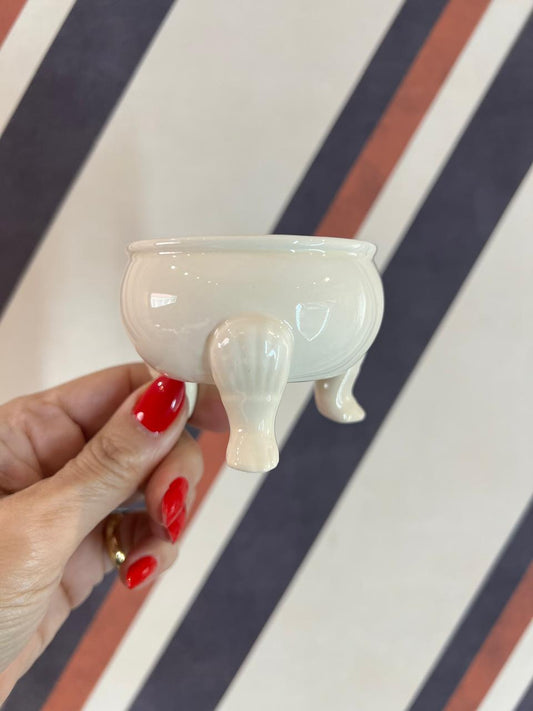 Saleiro c/ pé Royal Creamware