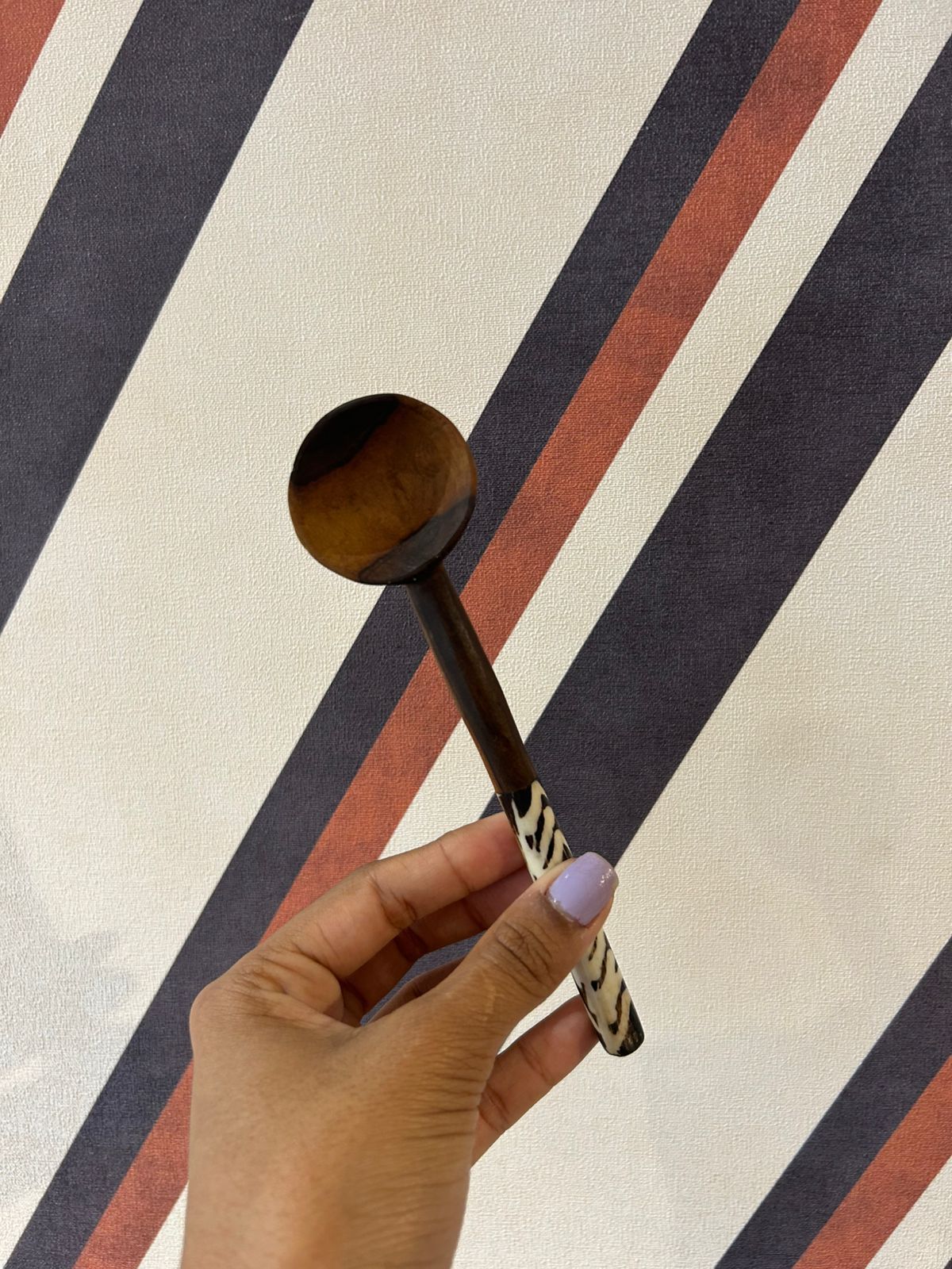 Colher Afrikanisch em Osso