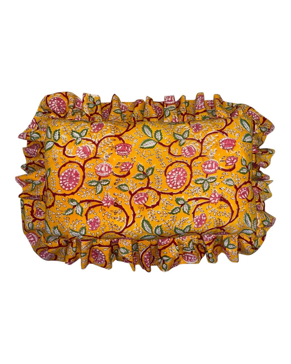 Almofada India Babado Rosa