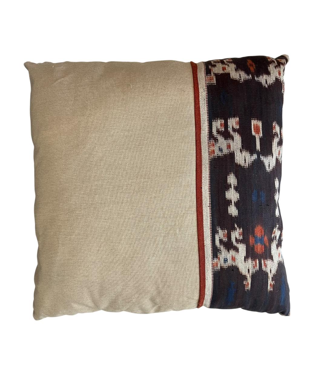 Almofada Ikat Jawa 60x60