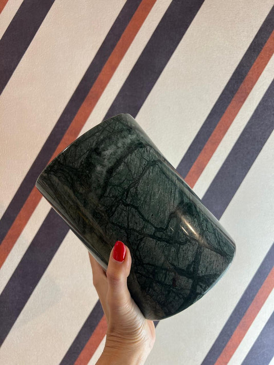 Vaso em Mármore Verde