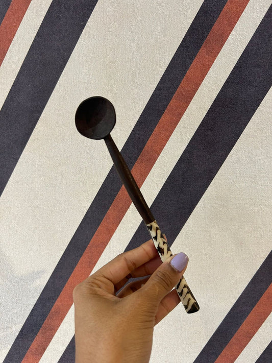 Colher Afrikanisch em Osso