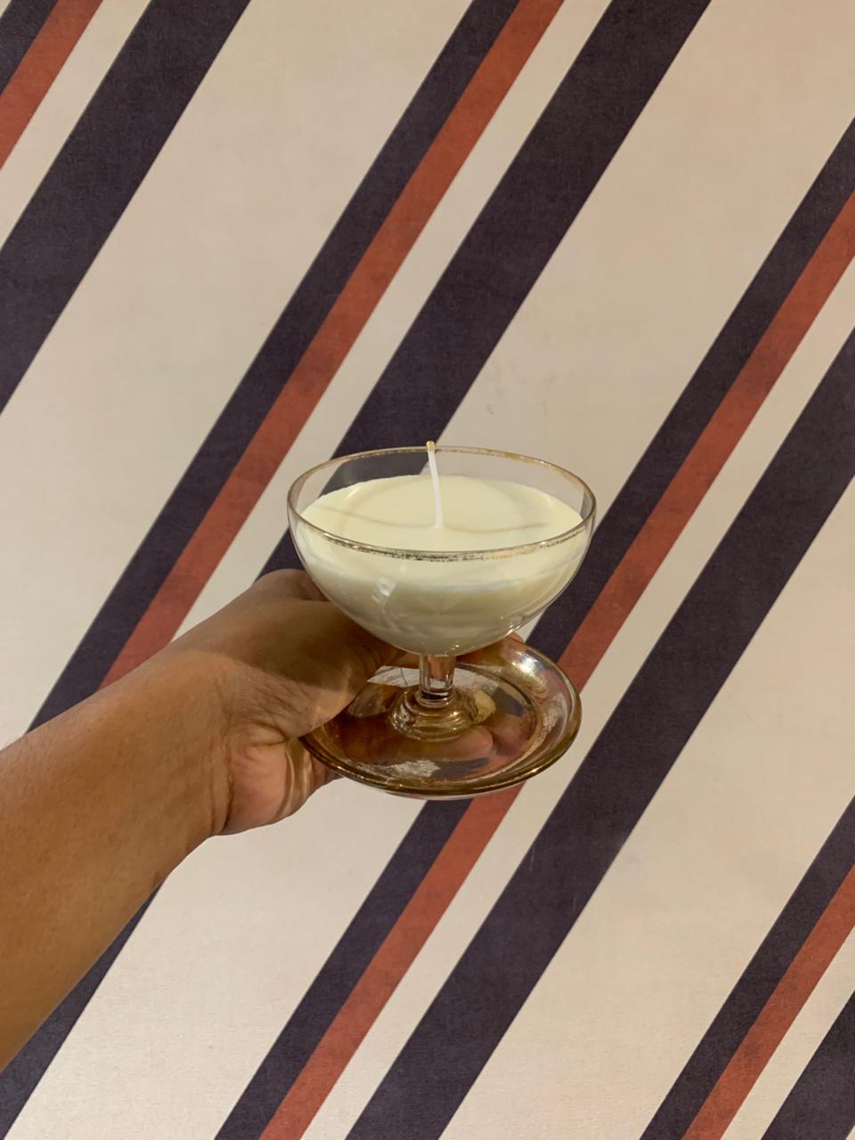 Vela em Taça Ouro