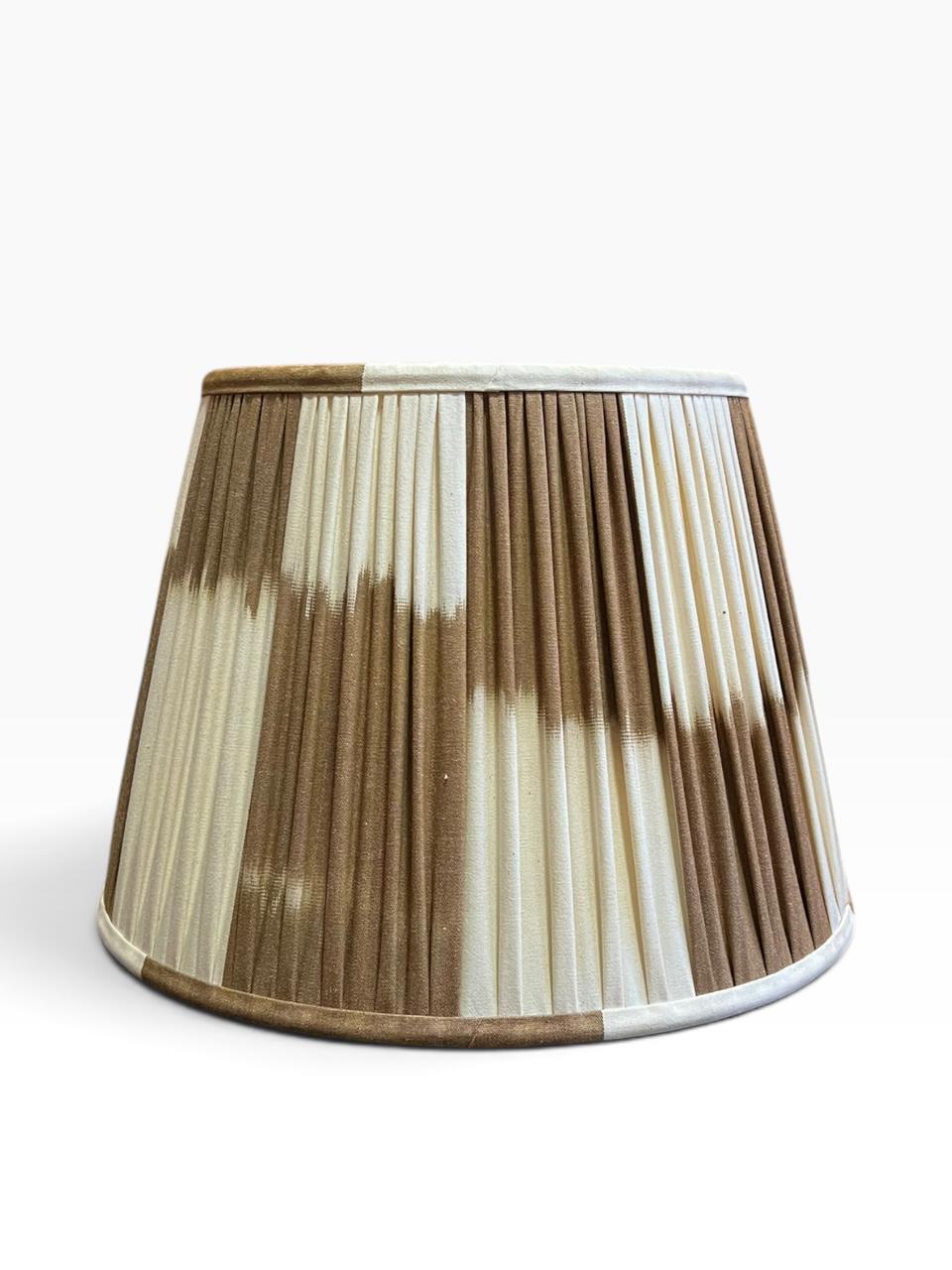 Cúpula Ikat Square Plissado Bege 32x23x22