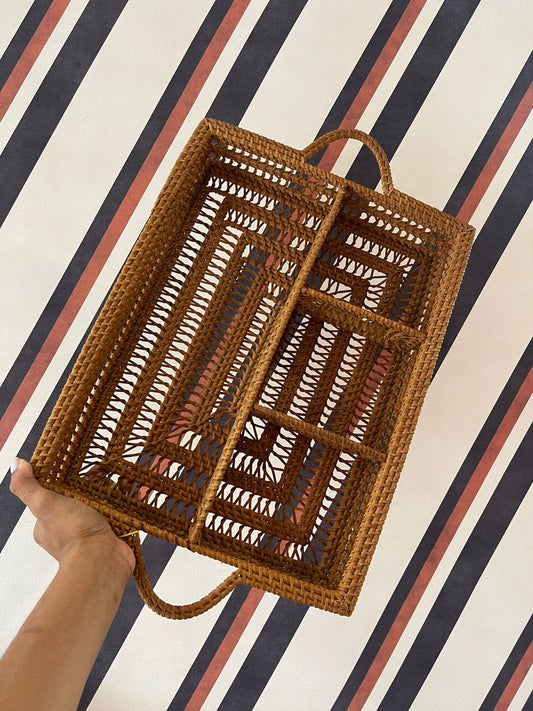 Bandeja em Rattan com Divisorias