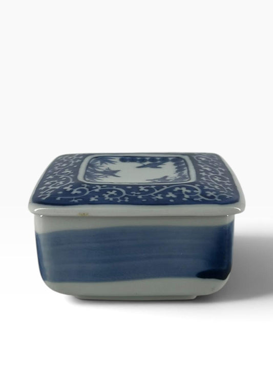 Caixa Oriental Quadrada