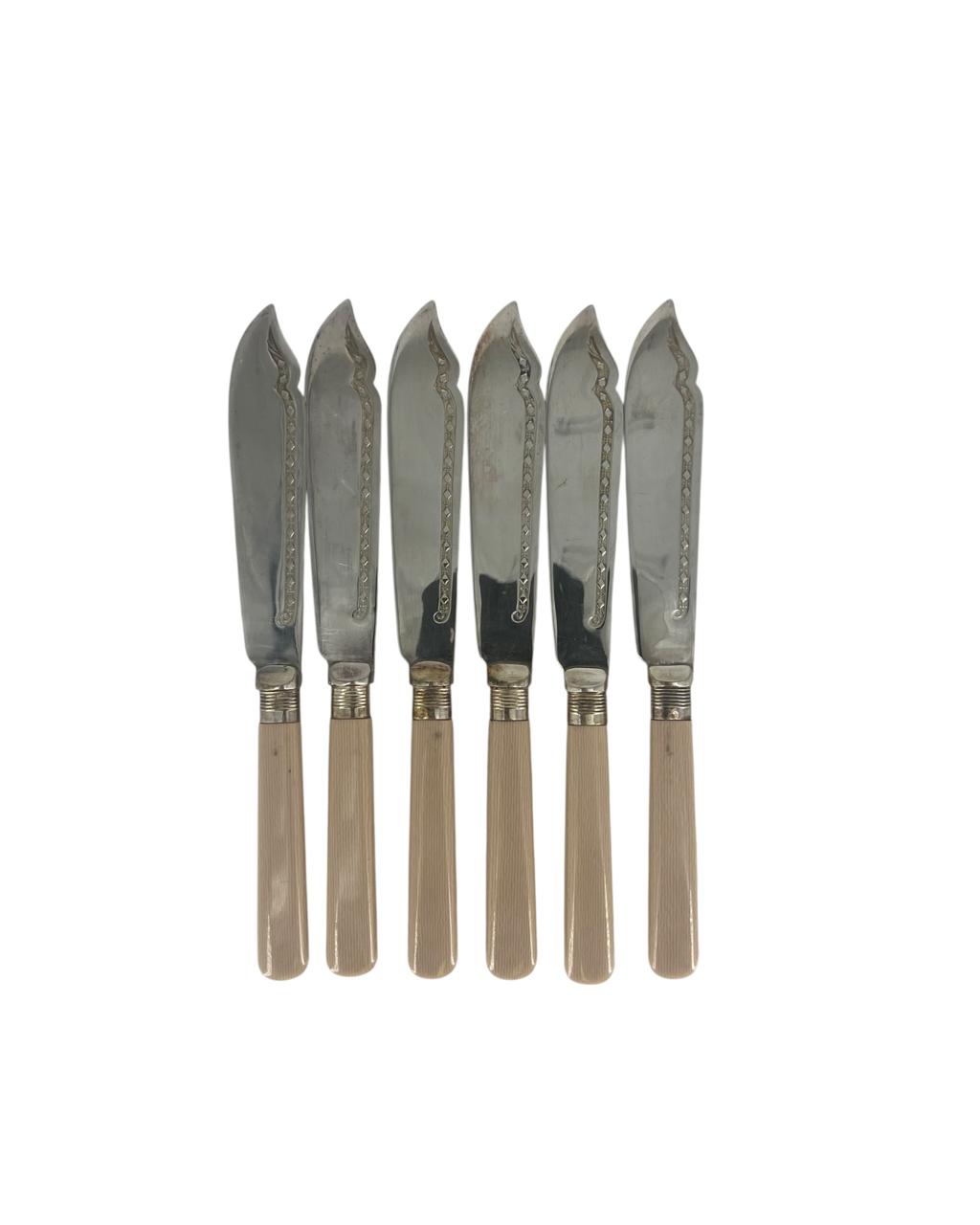 Conjunto de Talheres em Marfinite Para Peixe