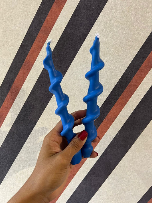 Par De Velas Que Chora Colorido - Azul Royal/Fundo Rosa