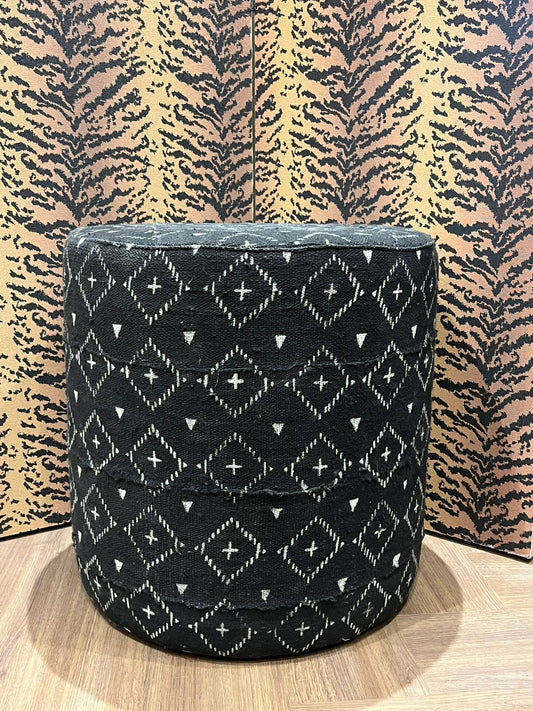 Pufe Bogolan Preto III