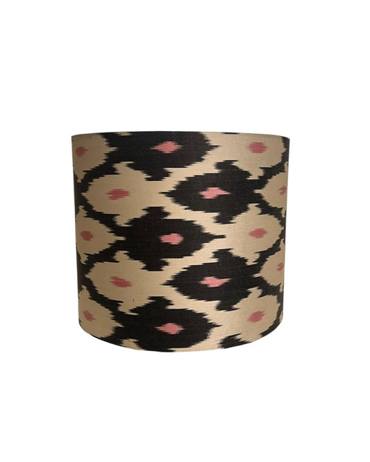 Cúpula Ikat Preto/Rosa 36x30