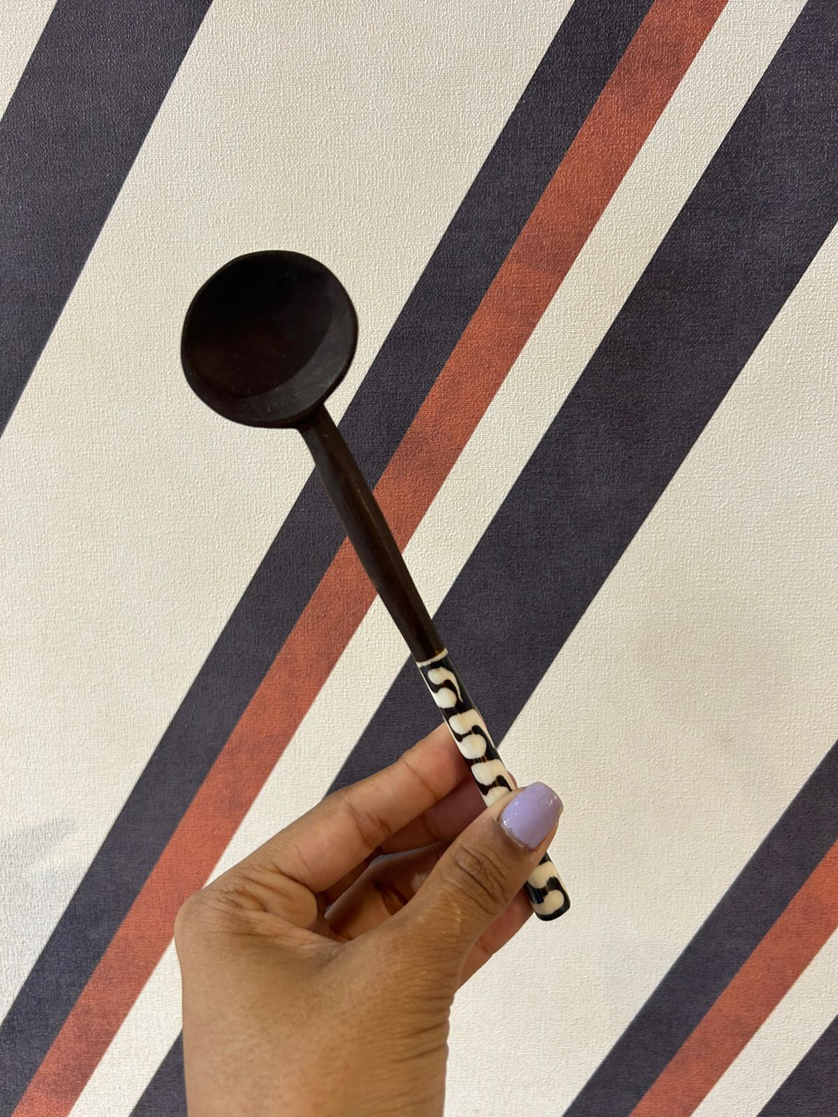 Colher Afrikanisch em Osso