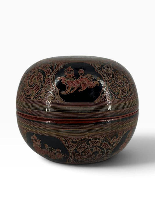 Caixa em Laca Oriental Séc. XX