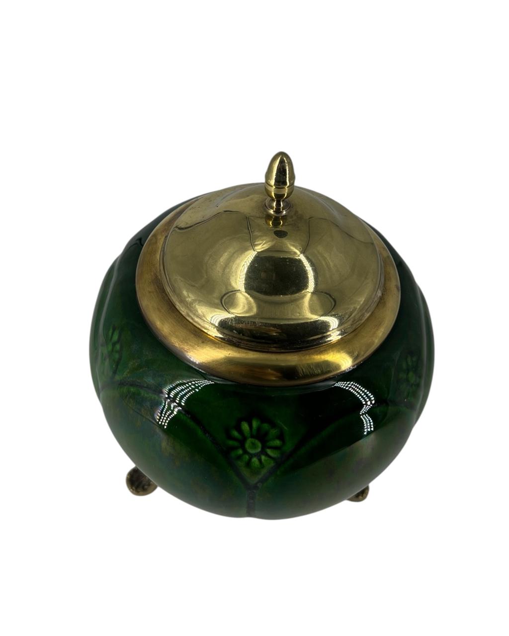 Bombonieri em Porcelana e Bronze