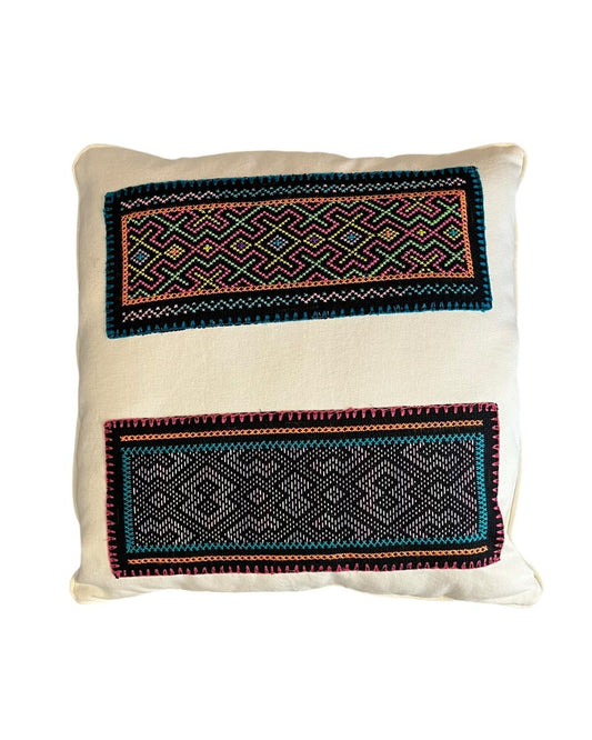 Almofada Patch Bordado Peru 50x50