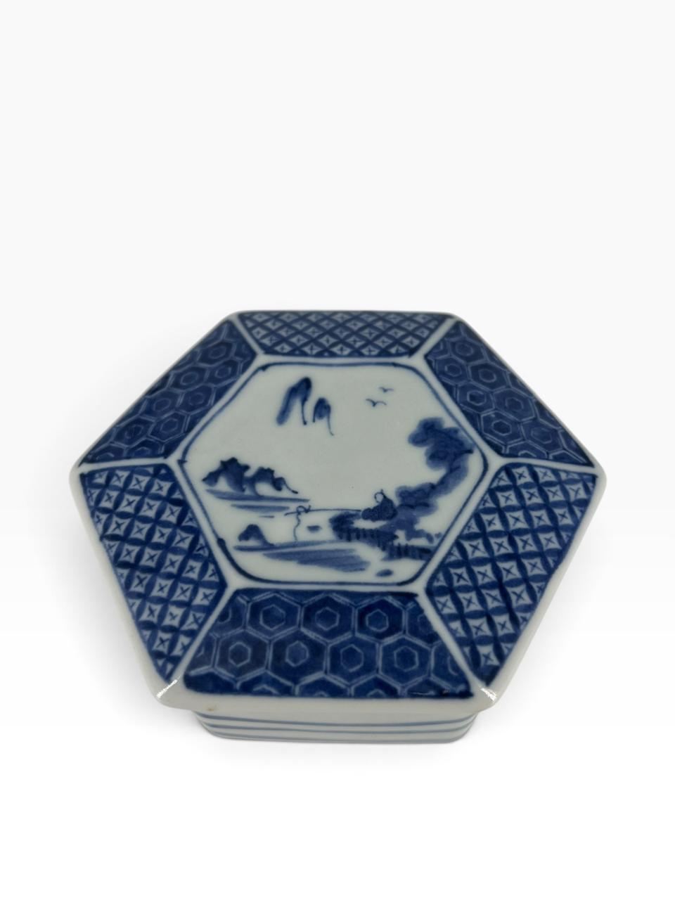 Caixa Oriental Hexagonal