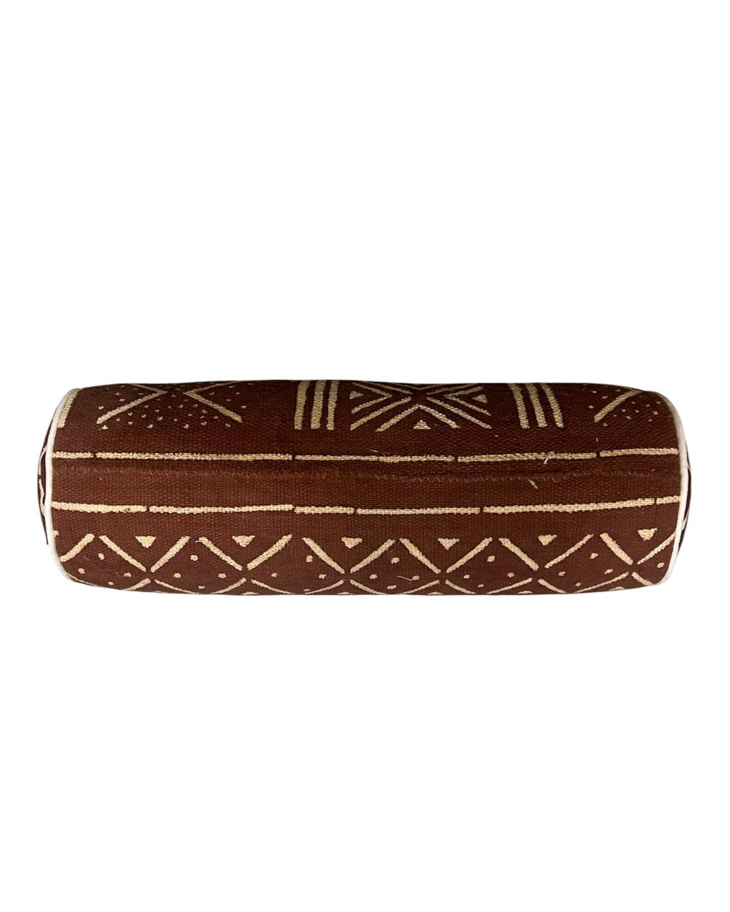 Almofada Rolo Bogolan Terracota Geométrica