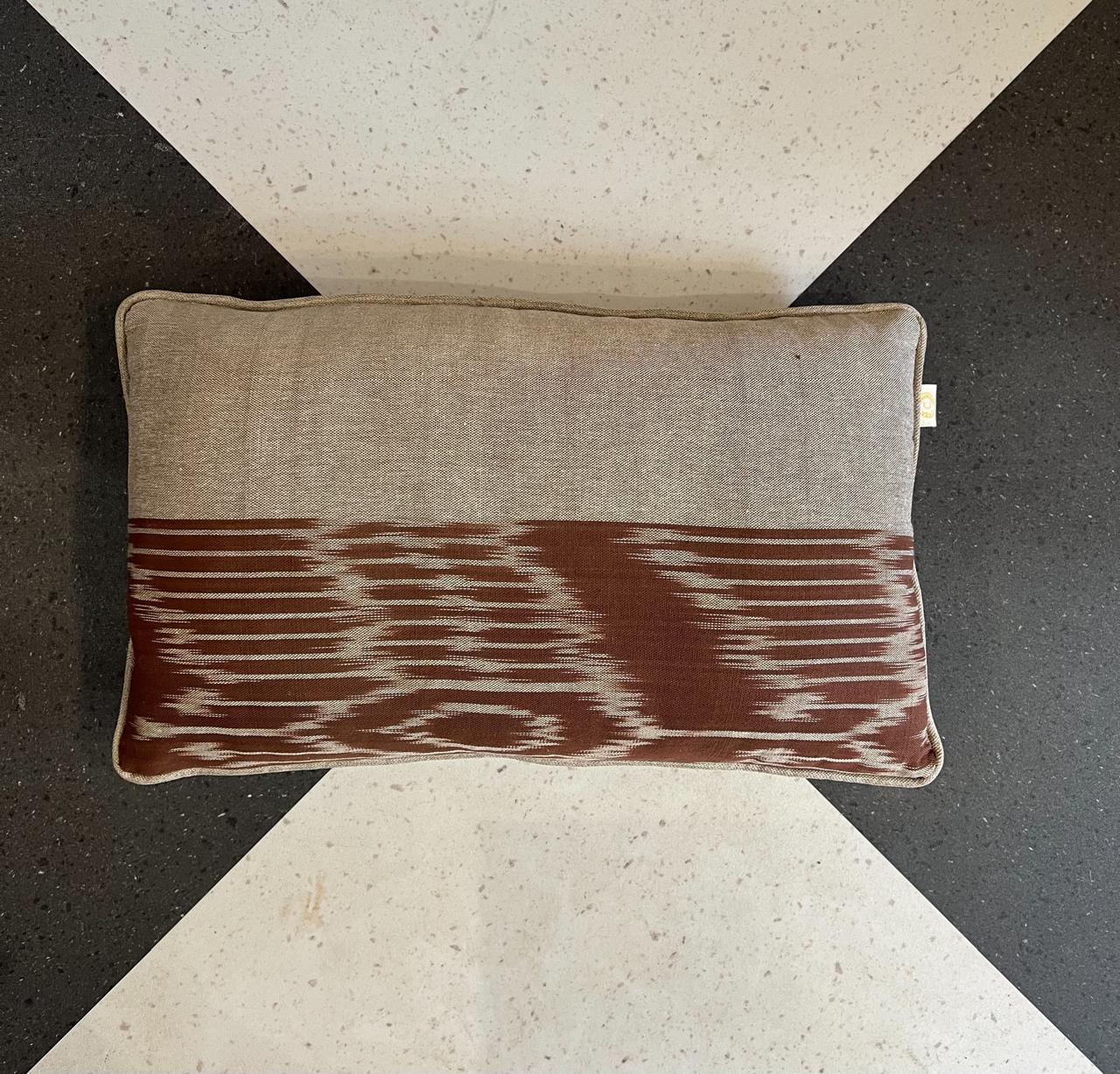 Almofada Ikat TashKent Baguete 50x30