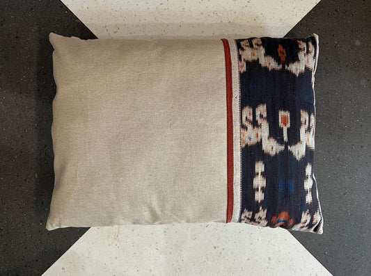 Almofada Ikat Bali 60x45