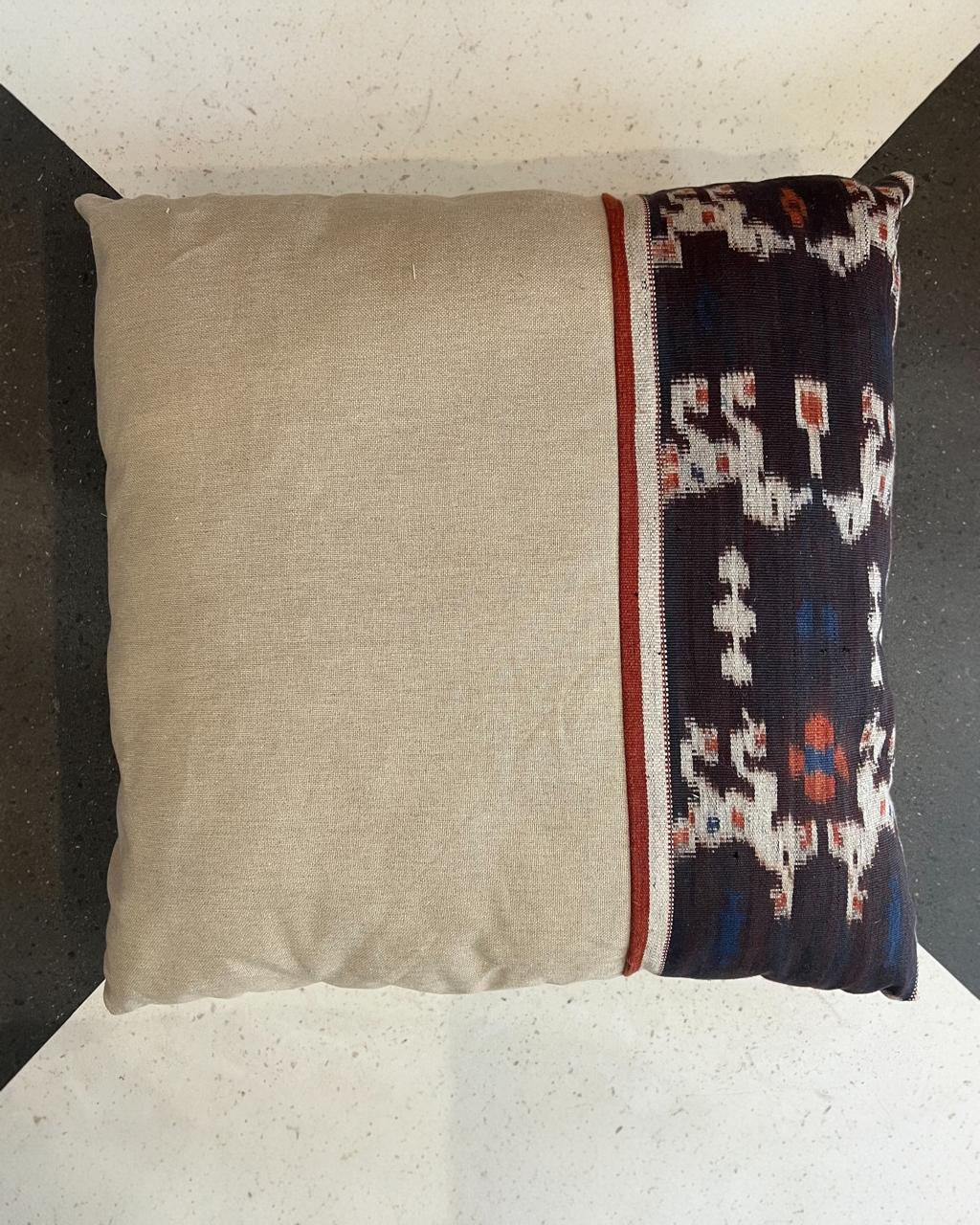 Almofada Ikat Jawa 60x60