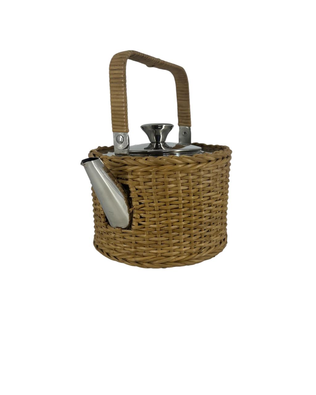 Chaleira em Rattan
